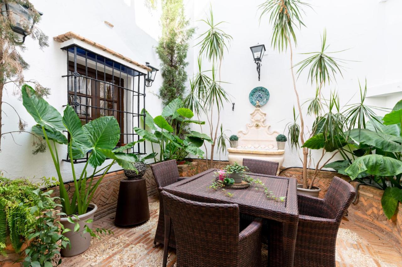 Apartamento Atico Con Encanto En Sierpes *